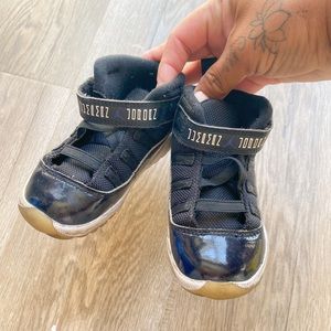 Jordan Space Jam size 8